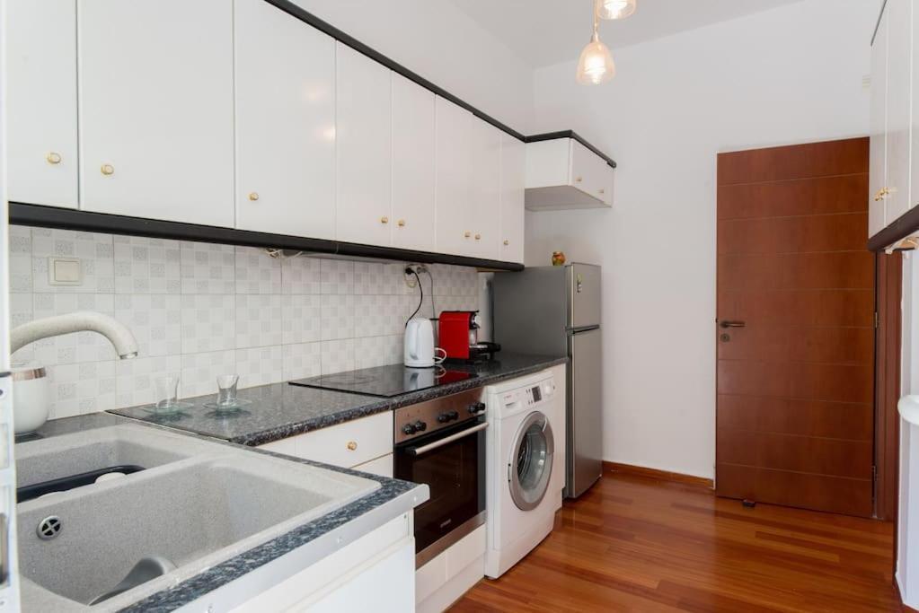 Kifisia Kallisti Suites Athena Bagian luar foto