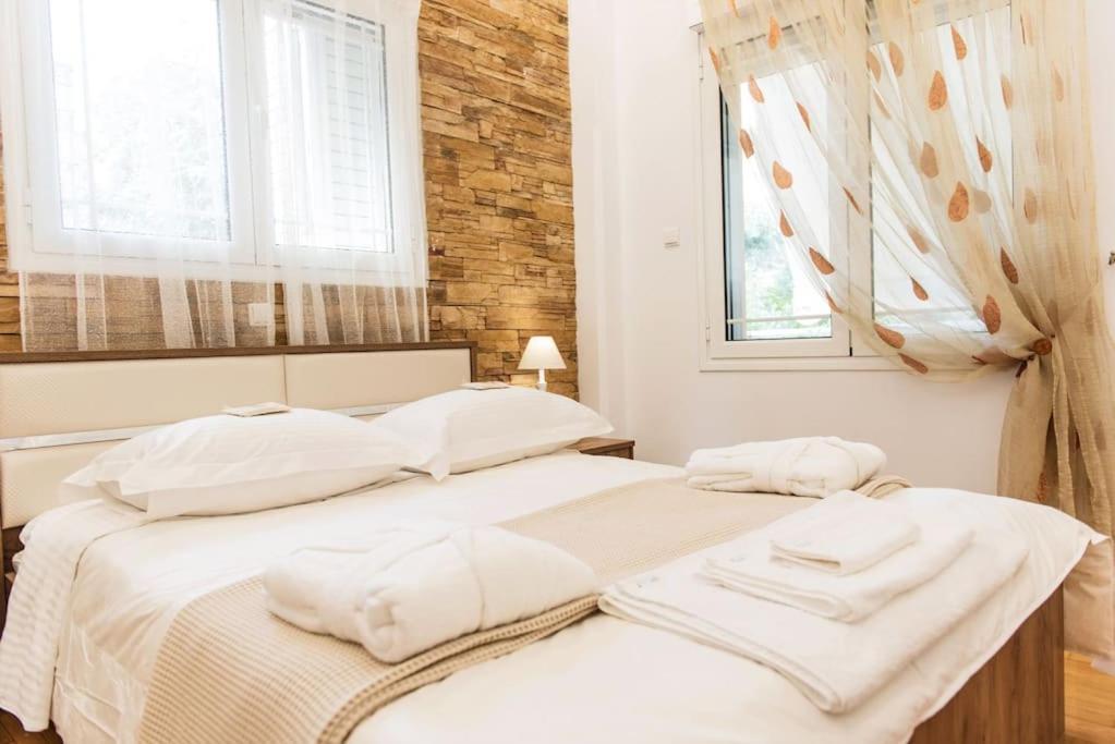 Kifisia Kallisti Suites Athena Bagian luar foto