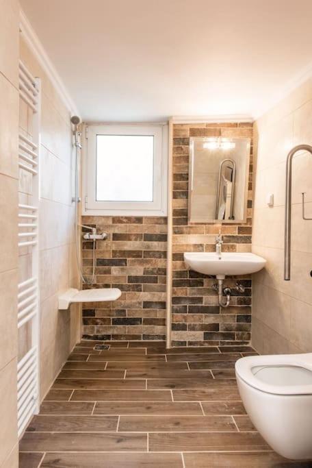 Kifisia Kallisti Suites Athena Bagian luar foto