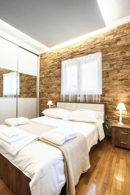 Kifisia Kallisti Suites Athena Bagian luar foto